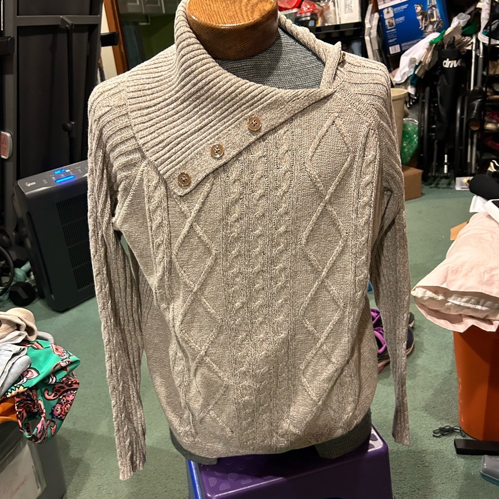 Beautiful tan sweater